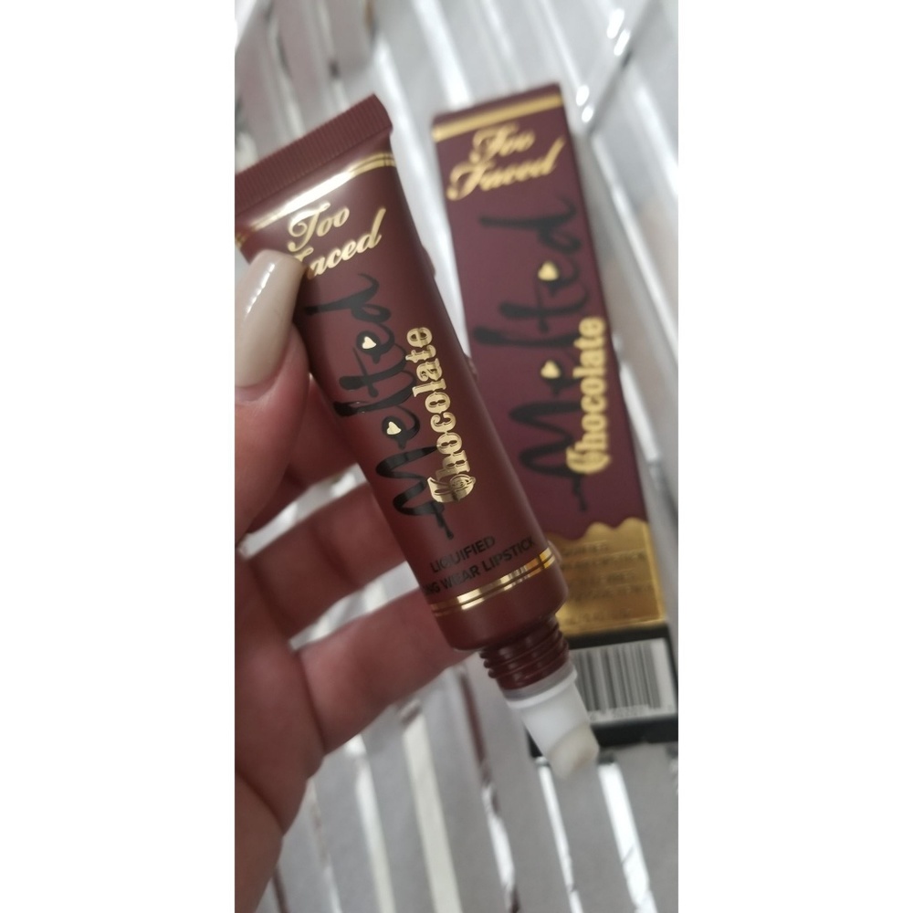 Too faced melted matte chocolate